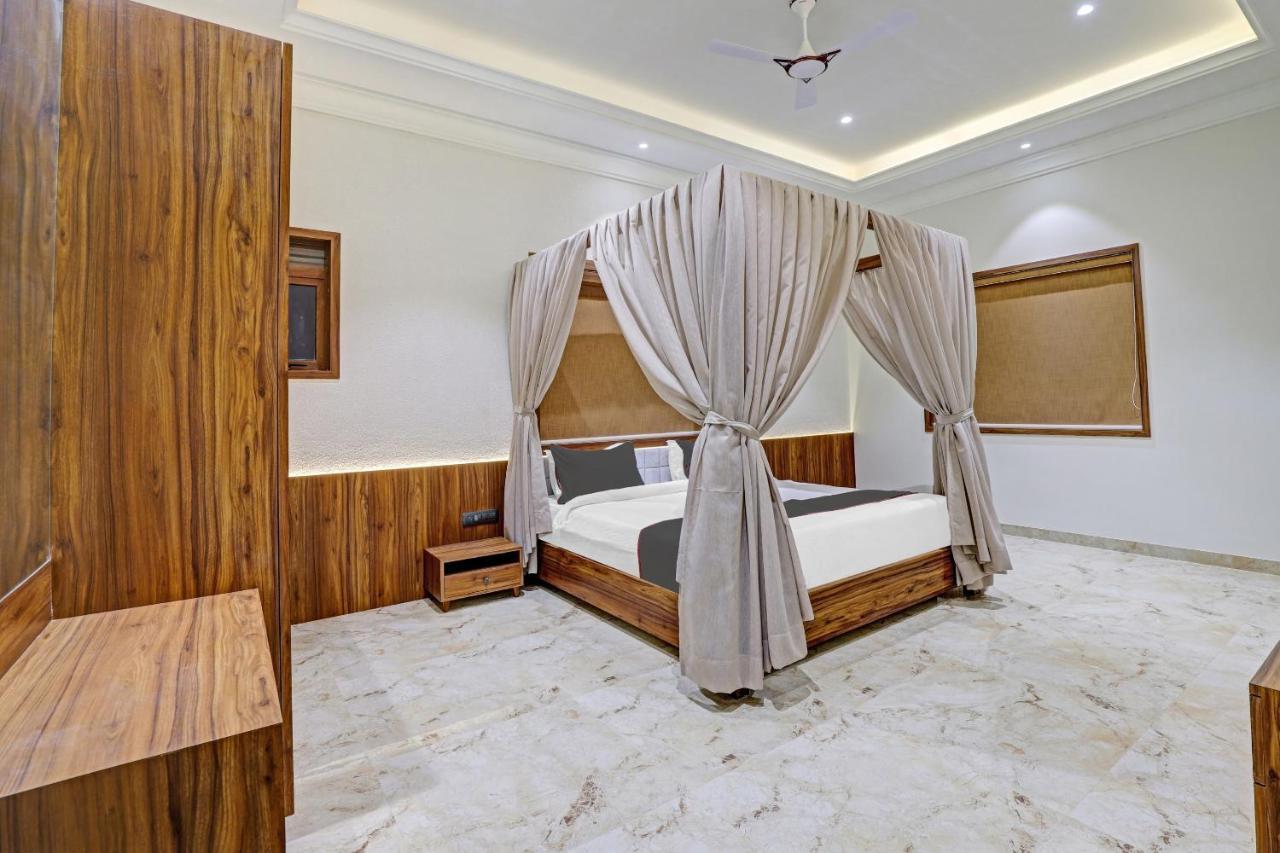 Ratna Vilas Palace 拉杰果德 外观 照片